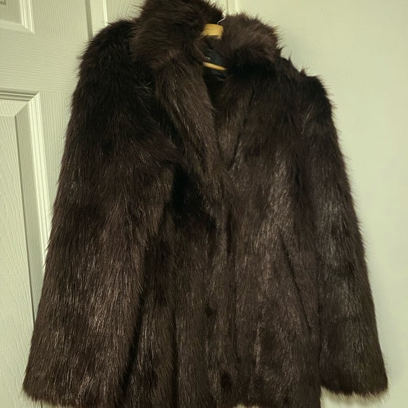 Cozy Faux Fur Coat - Picture 8 of 16